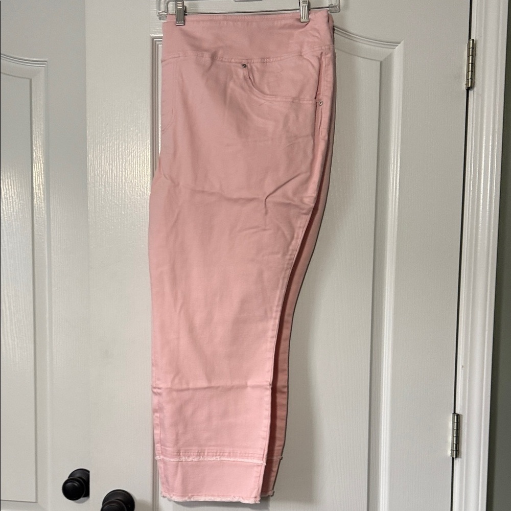 Belle by Kim Gravel Pink Ankle Jeans